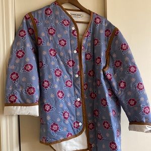 Beautiful jacket new snaps flower